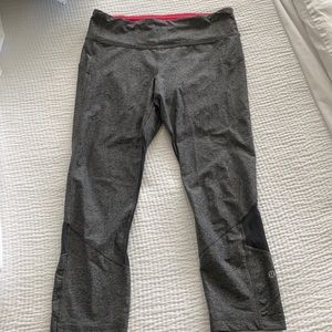 Lululemon cropped leggings